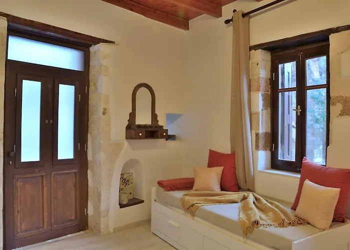Apartamento Charming Stone Corner House La Canea