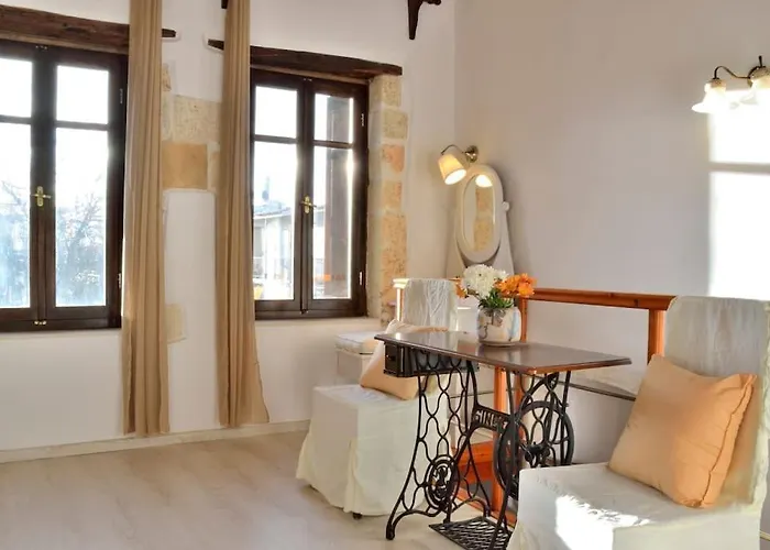 Apartamento Charming Stone Corner House La Canea
